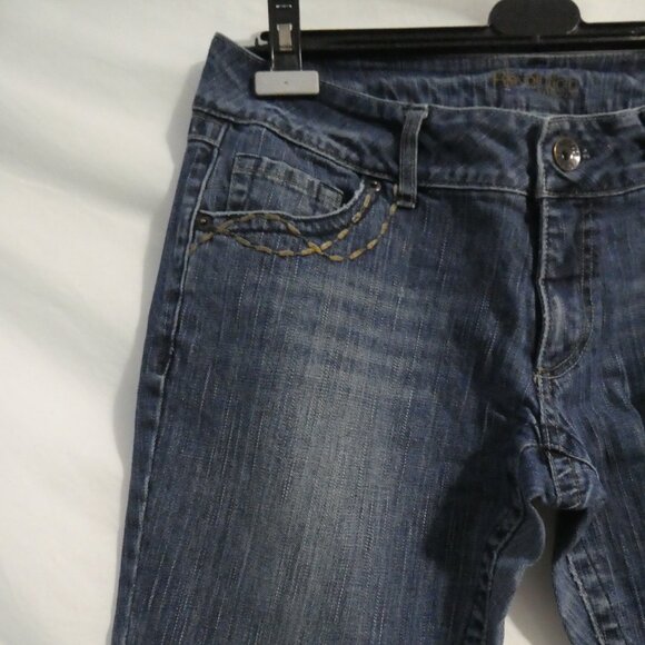 REVOLUTION by RICKI'S | size 31 12 /Blue Denim / Jeans | Detailed Pockets - Picture 3 of 16